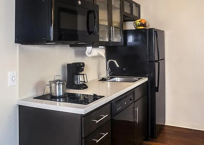 Candlewood Austin-round Rock By Ihg Hotel