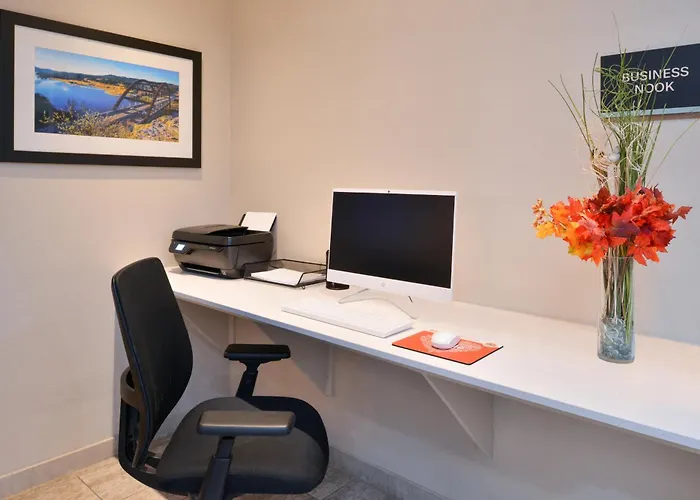 Candlewood Austin-round Rock By Ihg 2*