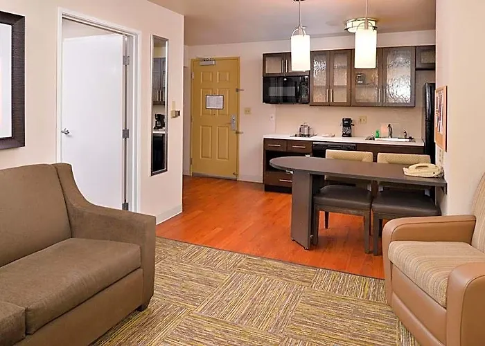 Candlewood Austin-round Rock By Ihg Hotel 2*