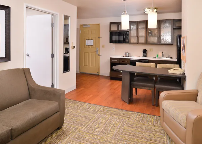 Candlewood Austin-round Rock By Ihg Hotel