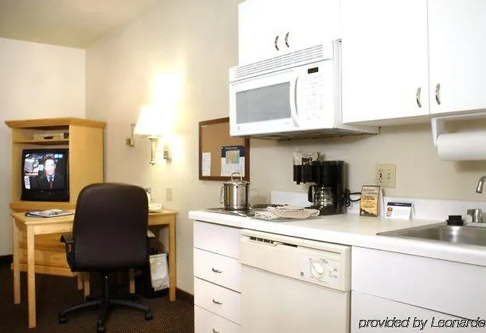 Candlewood Austin-round Rock By Ihg 2*