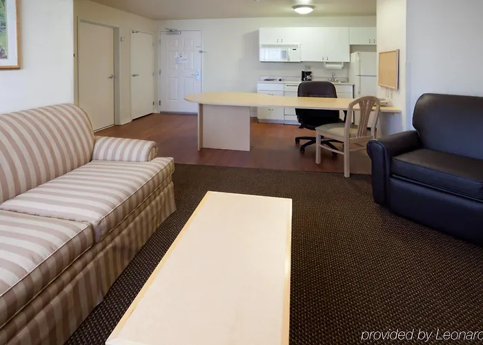 Candlewood Austin-round Rock By Ihg Hotel 2*