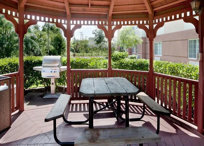 Candlewood Austin-round Rock By Ihg Hotel 2*